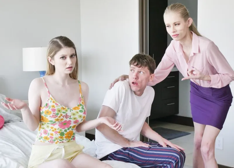 Mẹ kế bắt con gái riêng của người chồng quan hệ với cậu con trai